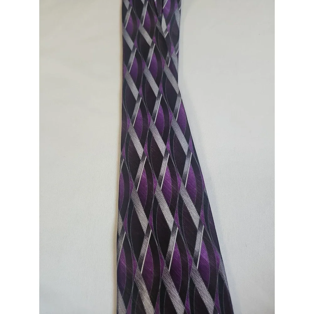 Vintage Stafford Men's Necktie Silk Purple Woven‎ Geometric Wave Design
